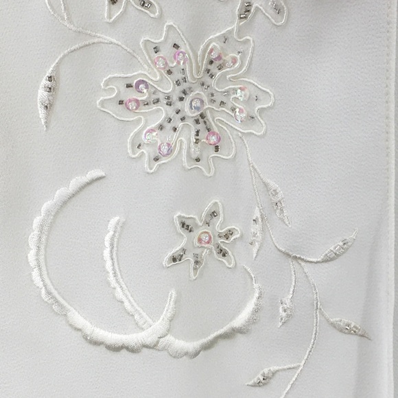 Cream off-white embroidered sheer open fro… - Picture 4 of 6